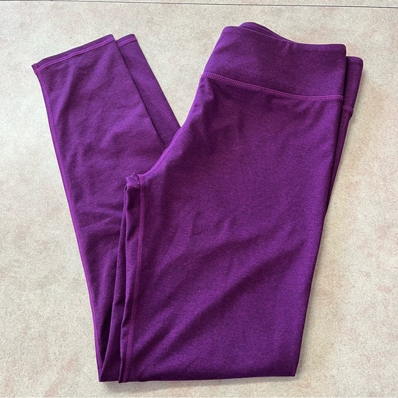 Fabletics Salar Printed PowerHold® Legging $65 USD - Picture 4 of 12